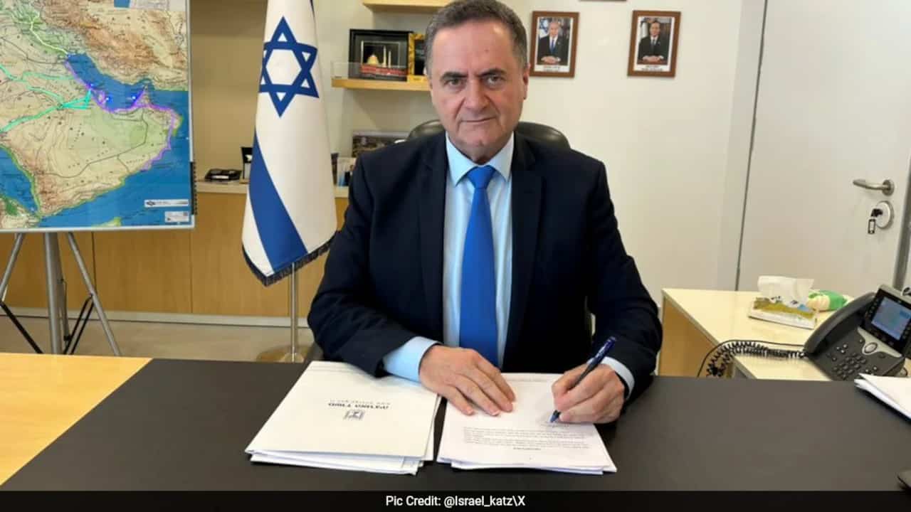 Israel prepared to respond to Iranian attacks, says defence minister