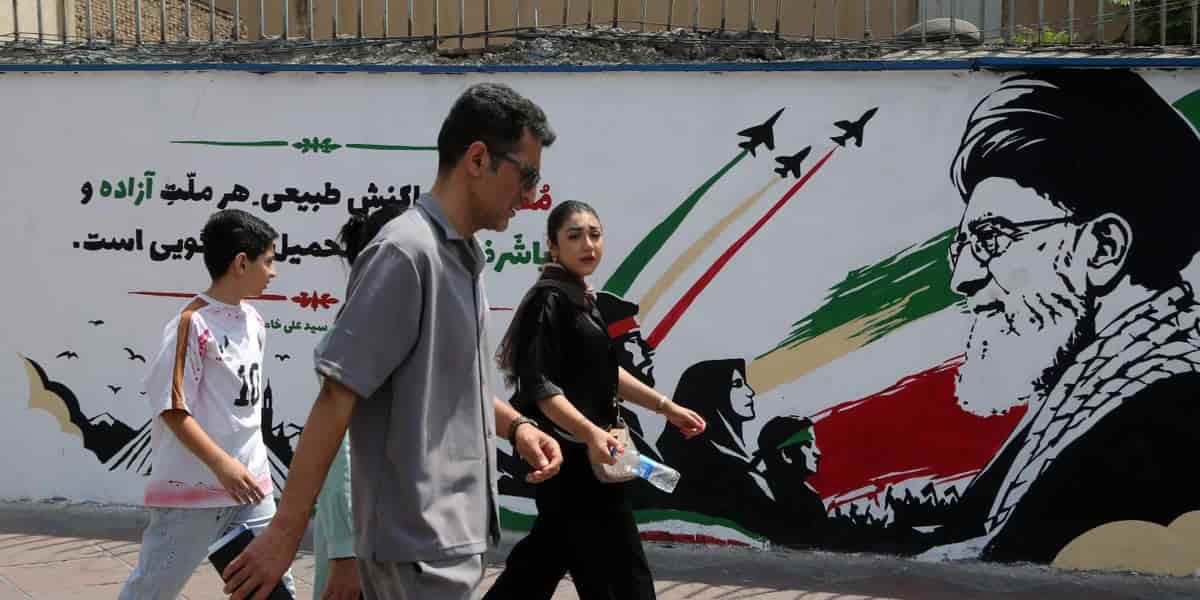 Iran's Economy Under Strain After 6 Months of War