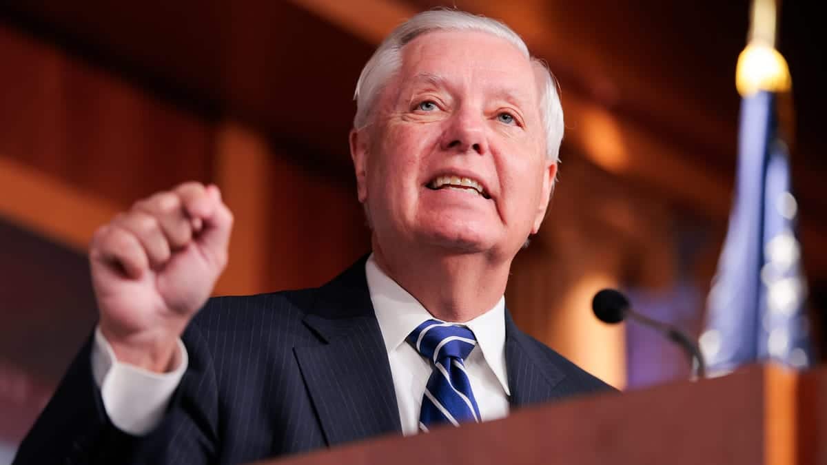 Lindsey Graham, Trump Ally, Dies at 71