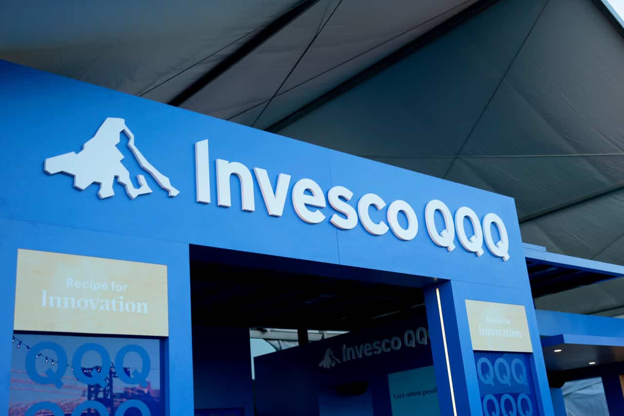 Invesco files for tokenized fund targeting stablecoin reserves
