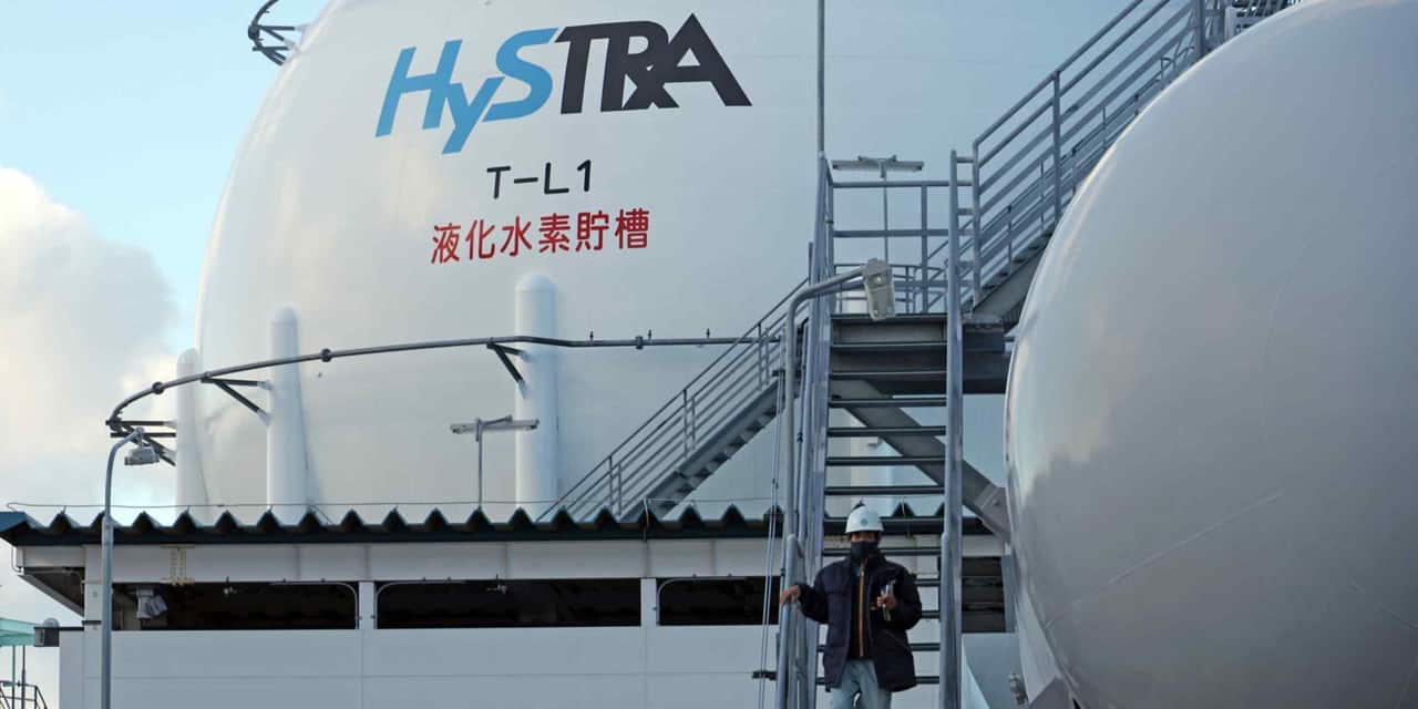 Kawasaki Heavy proposes naphtha production from hydrogen amid Hormuz disruption