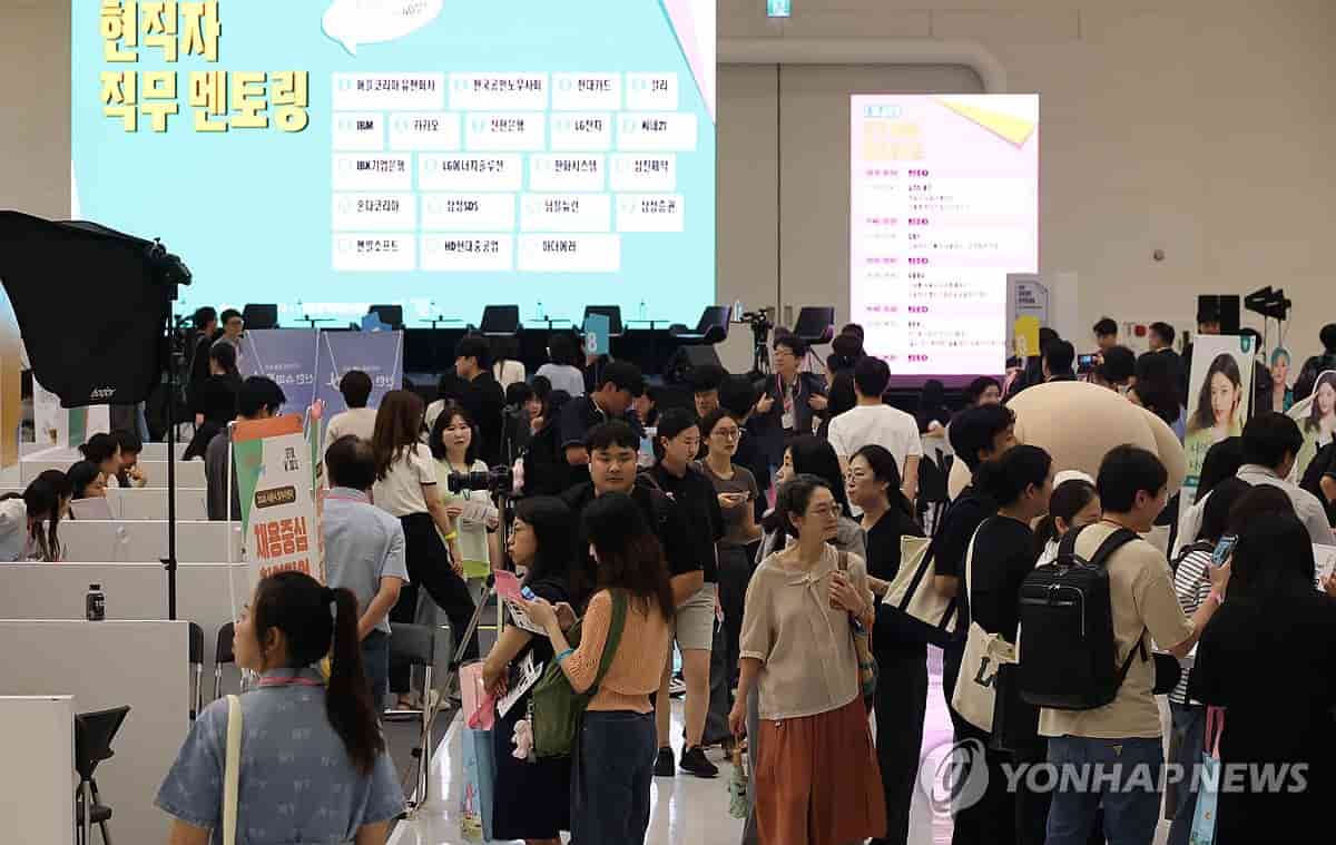 South Korean youth labor participation falls amid job market uncertainty