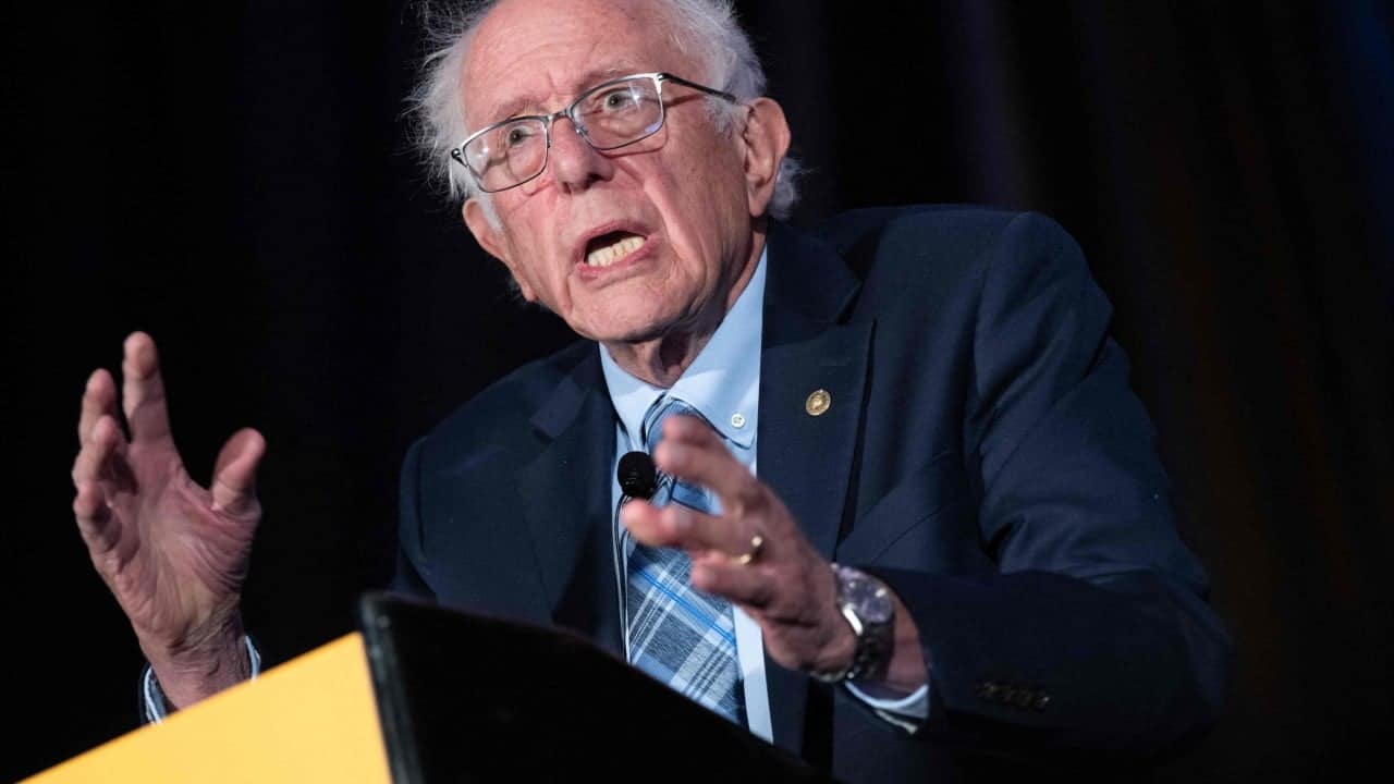 Sanders, Bannon unite on AI regulation calls