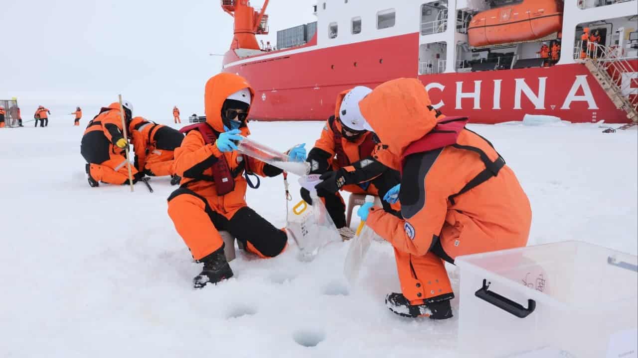 China and Russia Launch Joint Arctic Sea Ice Survey