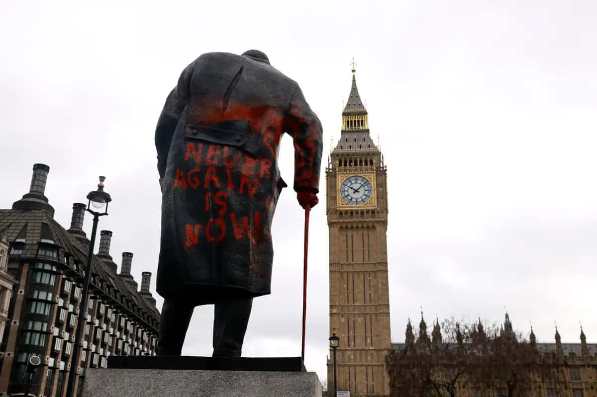 Activist cleared of criminal damage for Churchill statue protest