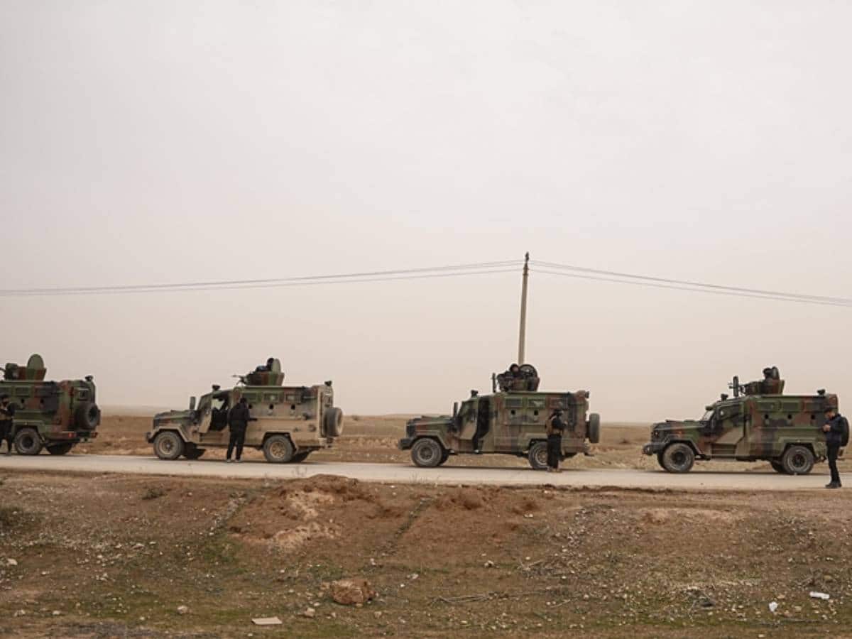 Syria imposes curfew in Ayn al-Arab after attacks on government facilities