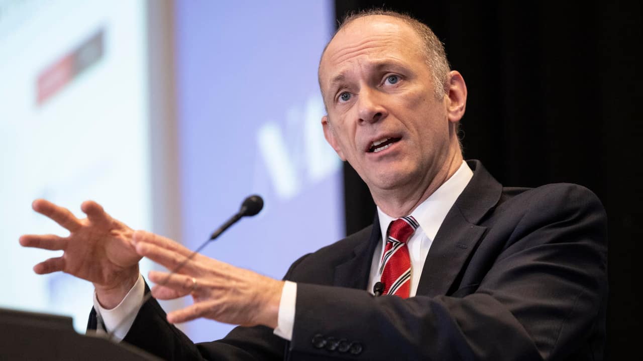 Fed's Goolsbee: Inflation moving the wrong way, labor market stable
