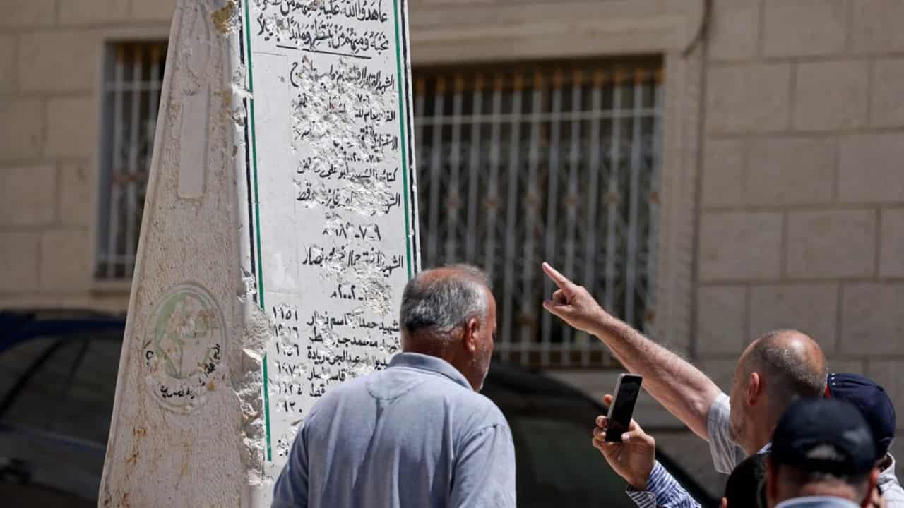 Israeli lawmaker smashes Palestinian memorial in occupied West Bank