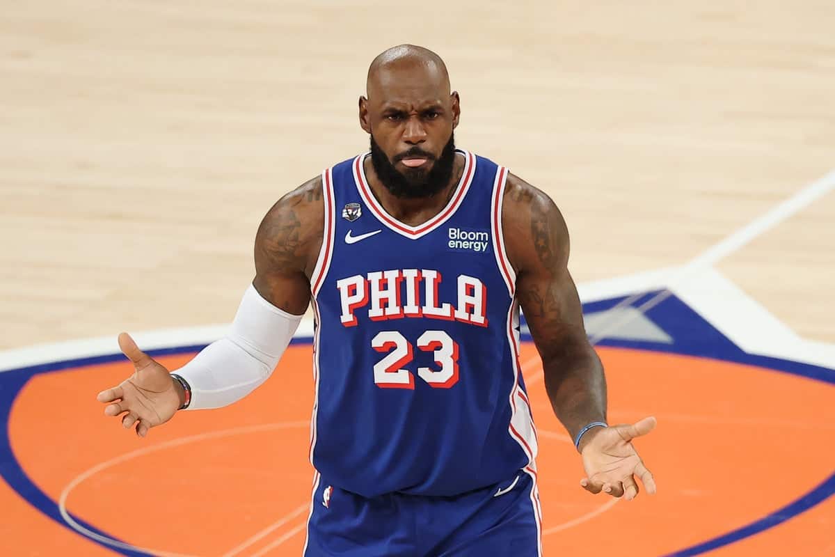 Trump accuses LeBron James of disrespecting US anthem, demands apology