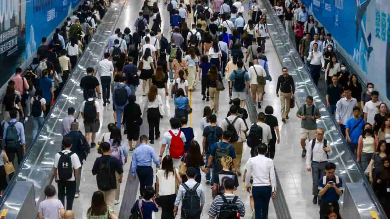 Hong Kong visa policy attracts foreign workers on HK$20,000 salaries