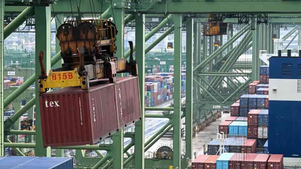 Asia reconfigures supply chains amid Strait of Hormuz tensions