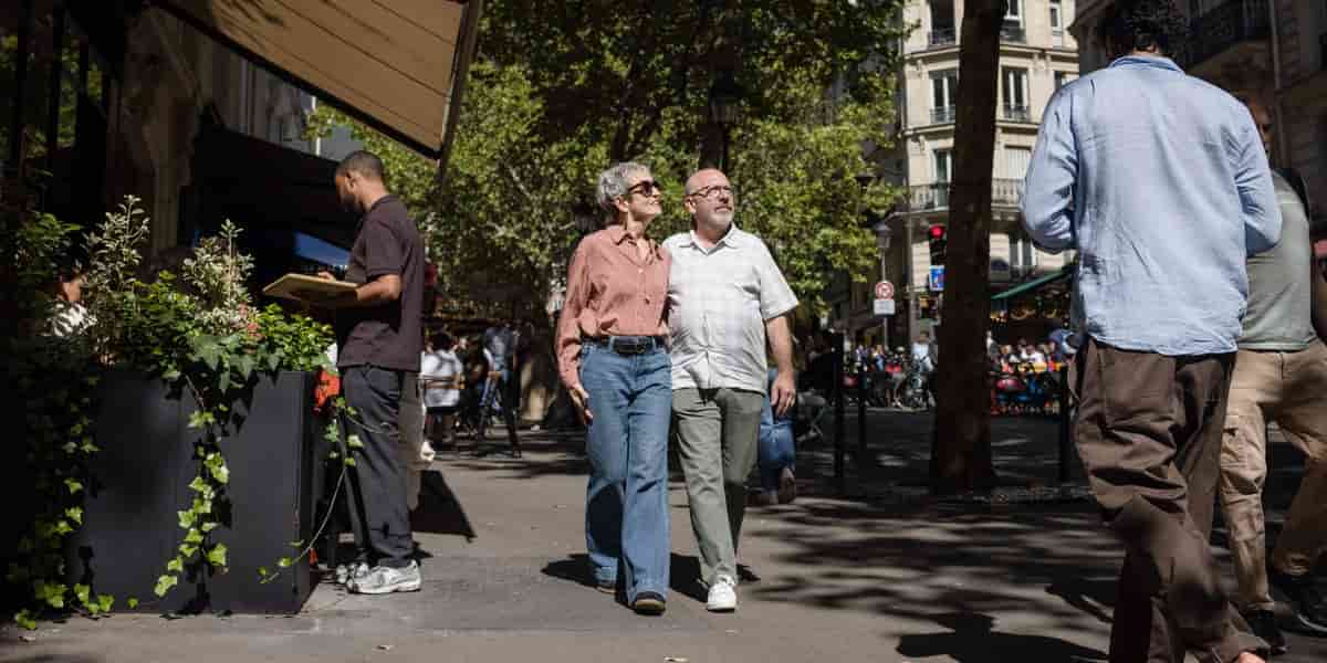 Americans buying Paris homes, driving up prices