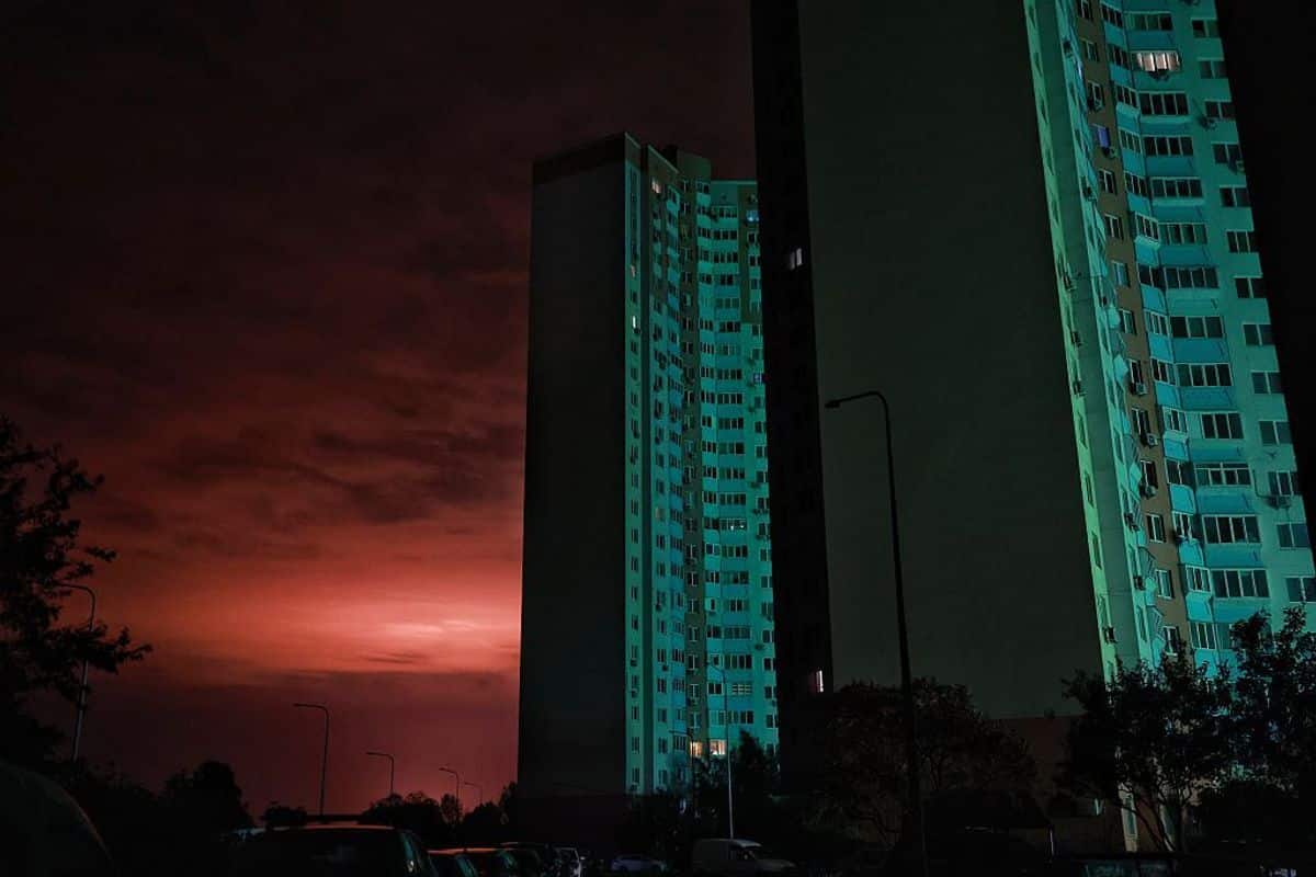 Explosions heard in Kyiv before air raid alert