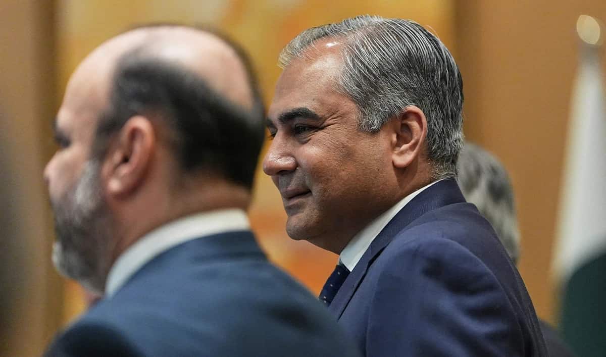 Pakistan interior minister heads to Tehran amid regional tensions