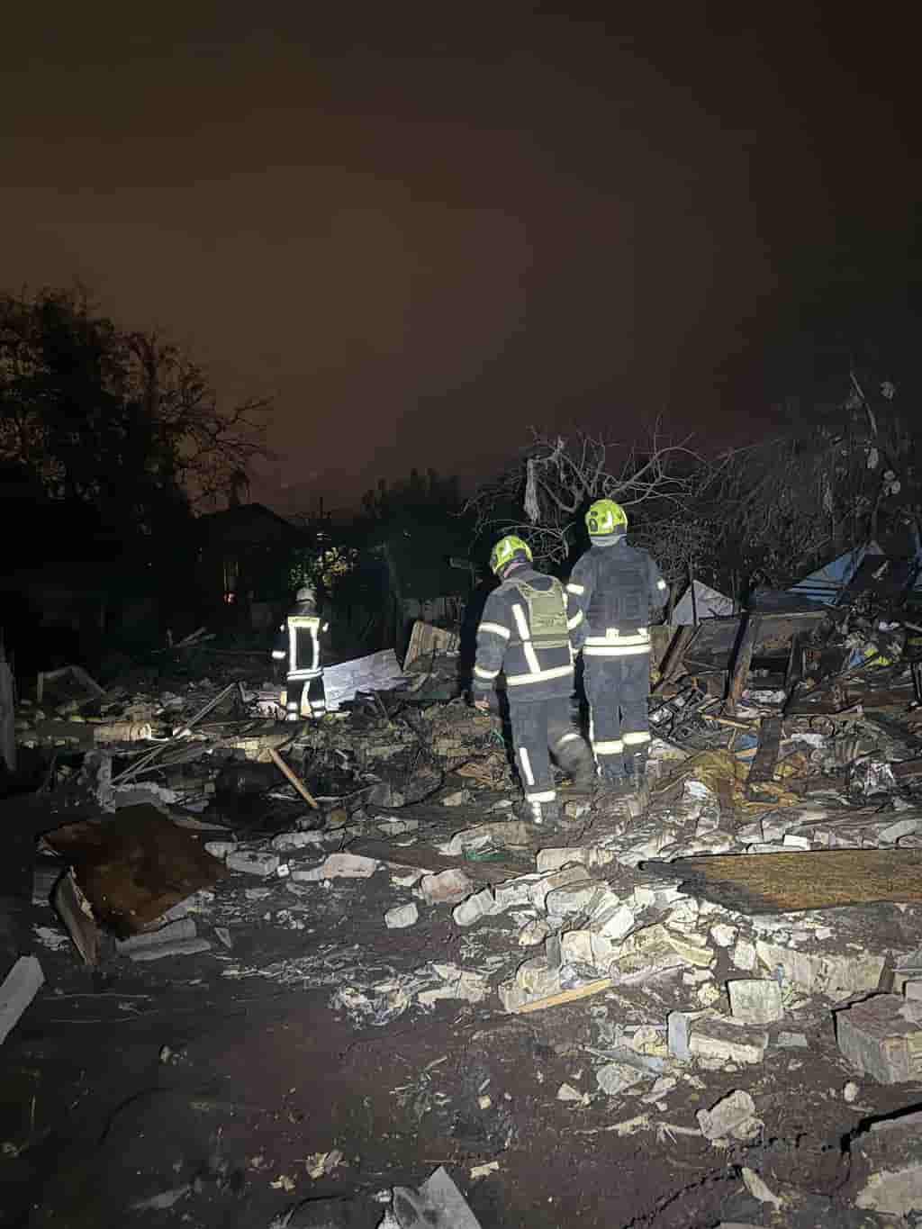 Russia launches ballistic missiles at Kyiv, injuring 6