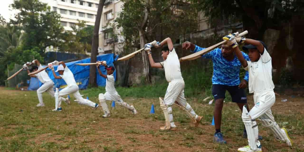 Mizuno enters Indian market with cricket gear