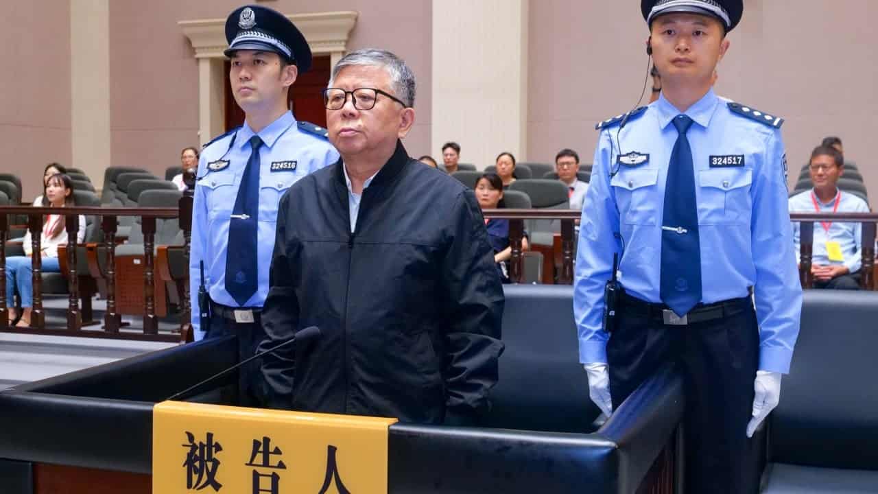 Former Chinese Official Sentenced to Death for Bribery