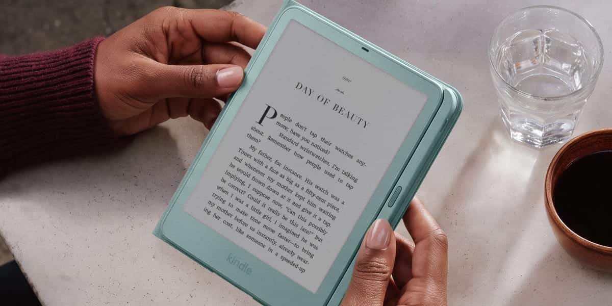 Amazon Kindle case buttons spark frustration for left-handed users