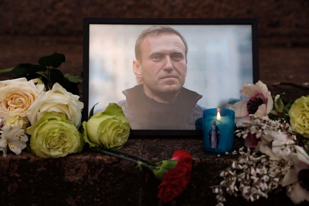 Russian politician fined over Navalny photo, barred from election