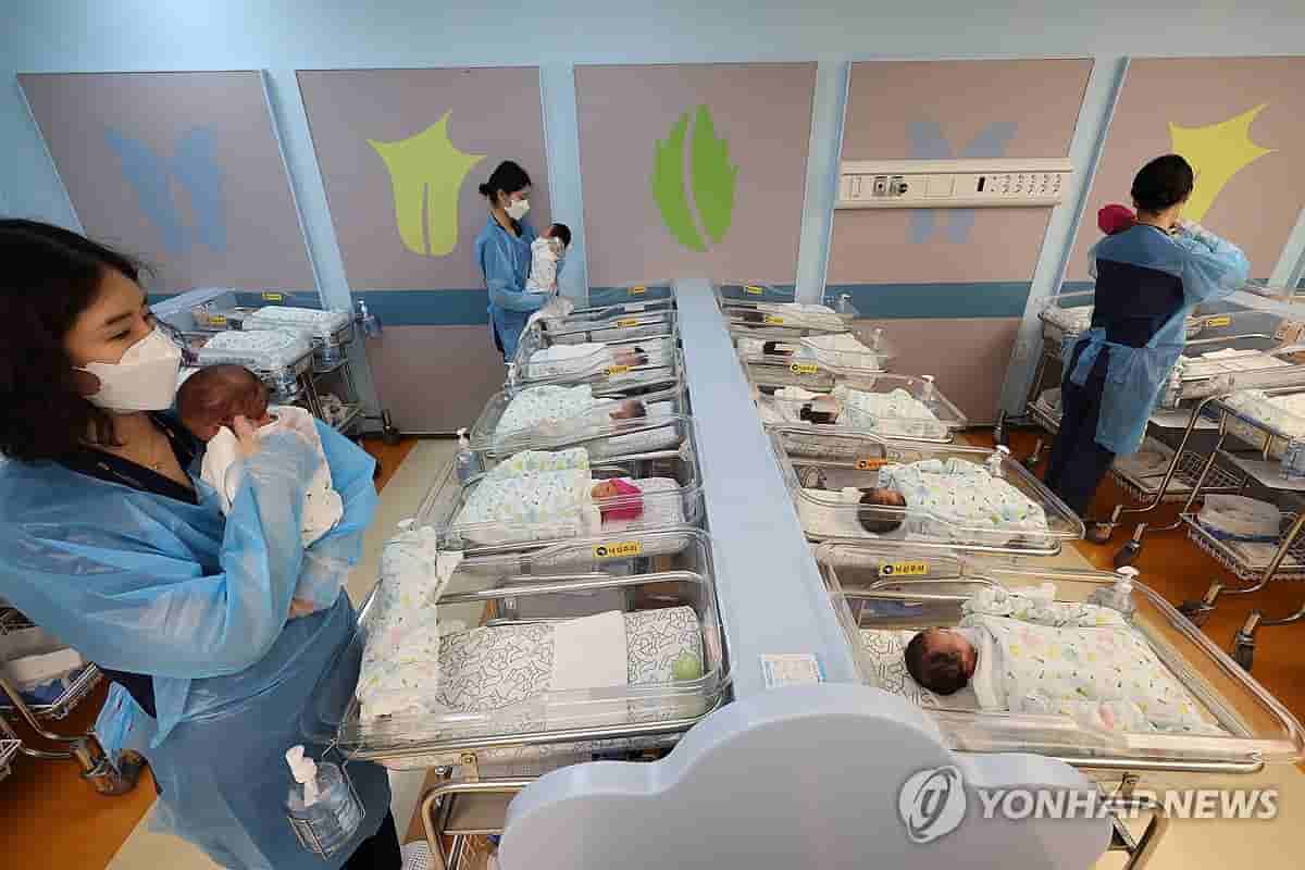 South Korea Births Rise 18% in April to 7-Year High