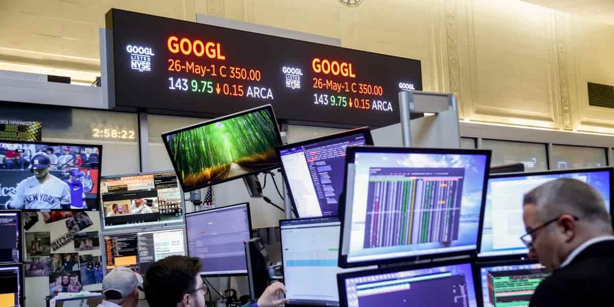 Alphabet Joins Dow Jones Industrial Average, Replacing Verizon