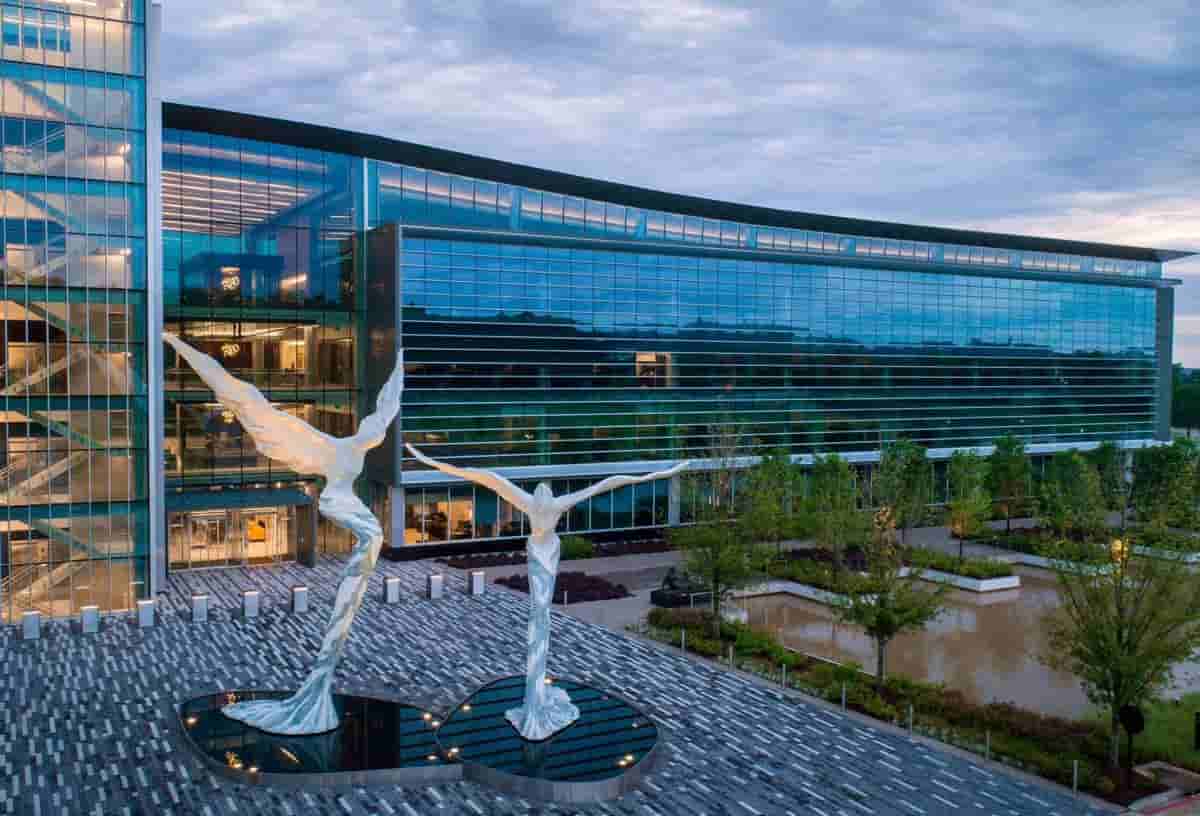 Bank OZK Continues To Shrink Real Estate Portfolio