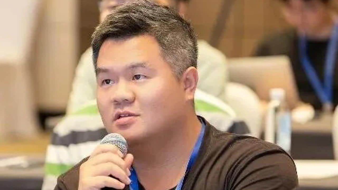 Physicist Guo Yanliang leaves European quantum lab for China