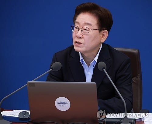 President Lee calls for policies to support youth amid tech, stock boom