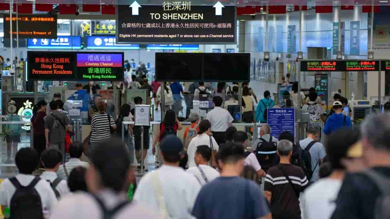 Hong Kong consumers boost cross-border spending
