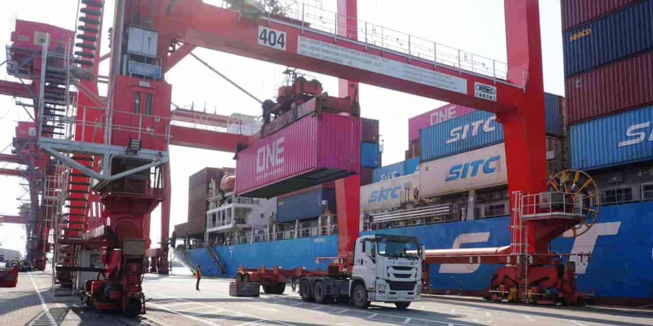 Cambodia port gains as Thai border closure disrupts trade