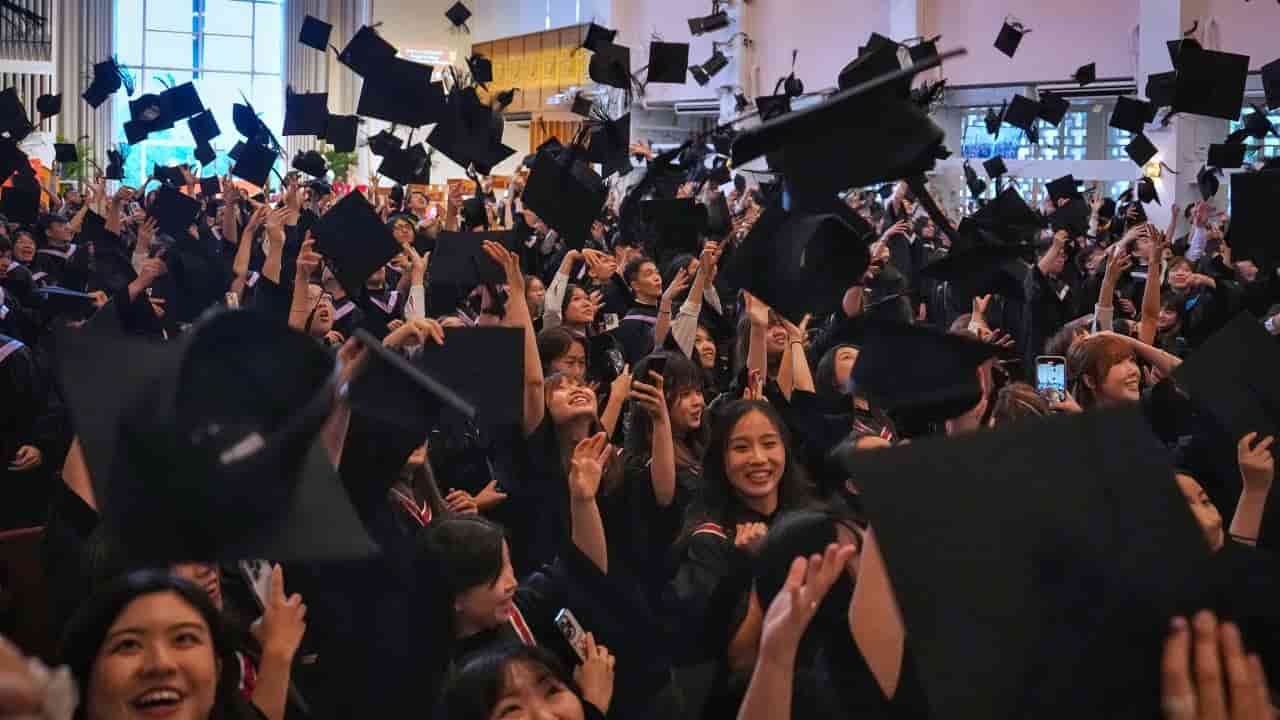 Hong Kong graduate salary growth hits 5-year low
