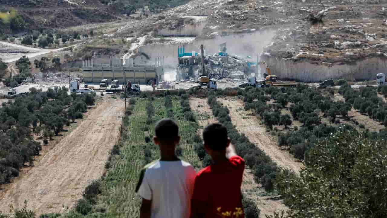 Israeli forces demolish 11 Palestinian homes in West Bank