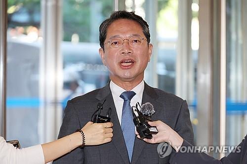 Justice minister nominee apologizes for alleged lobbying