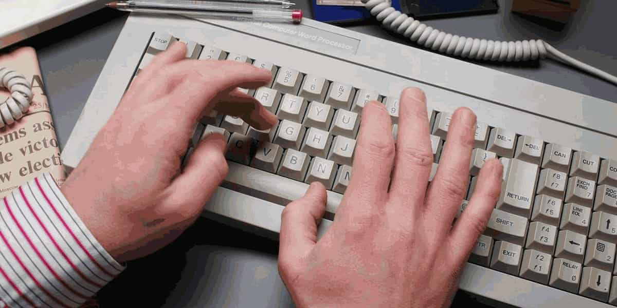 Gen Zers turn to typing skills as AI prompts demand efficiency