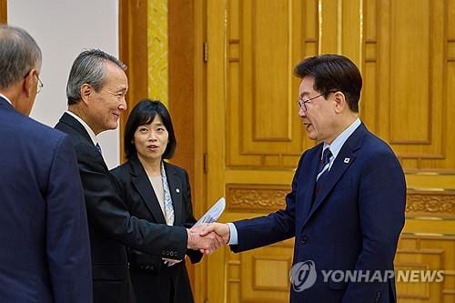 South Korea, Japan agree to boost supply chain cooperation