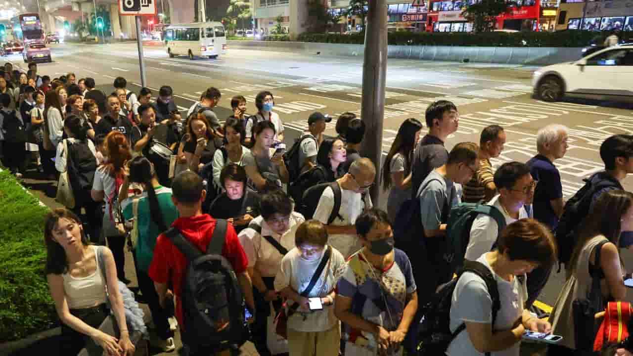 Hong Kong MTR disruptions linked, expert says; lawmaker seeks compensation