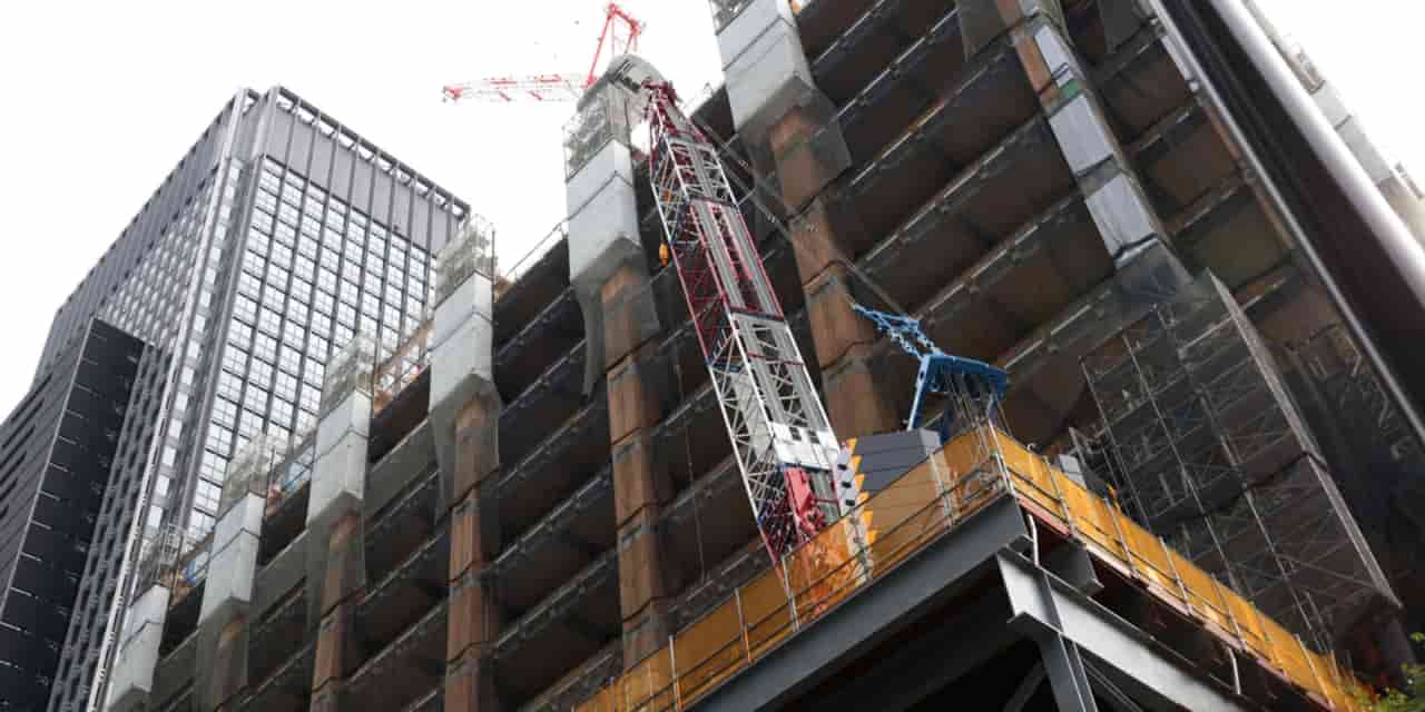 Japan construction orders fall for first time since 2020