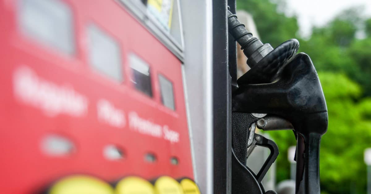 Oil Prices Surge as US-Iran Talks Collapse Amidst Escalating Tensions