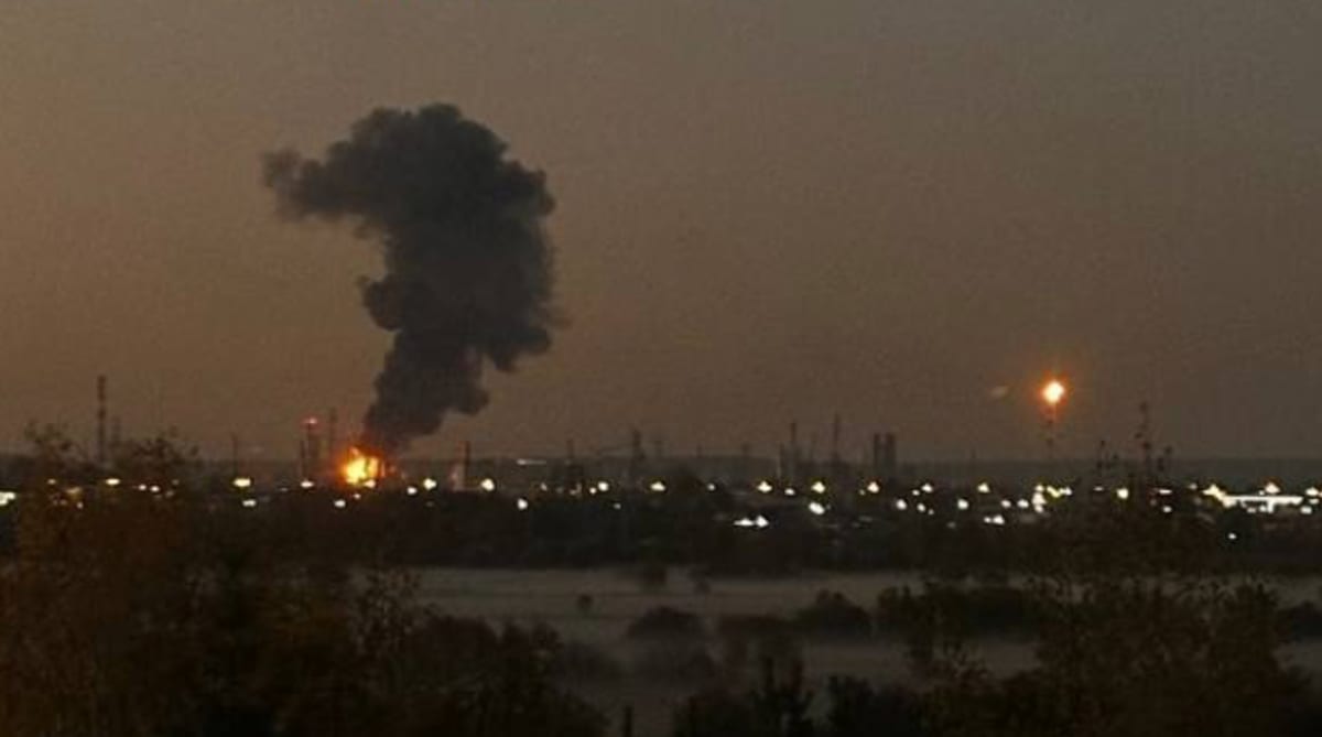Ukraine reportedly strikes Russian oil refinery 1,500 km from border