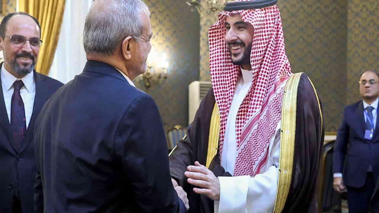 Middle East allies accelerate Iran talks amid war fears