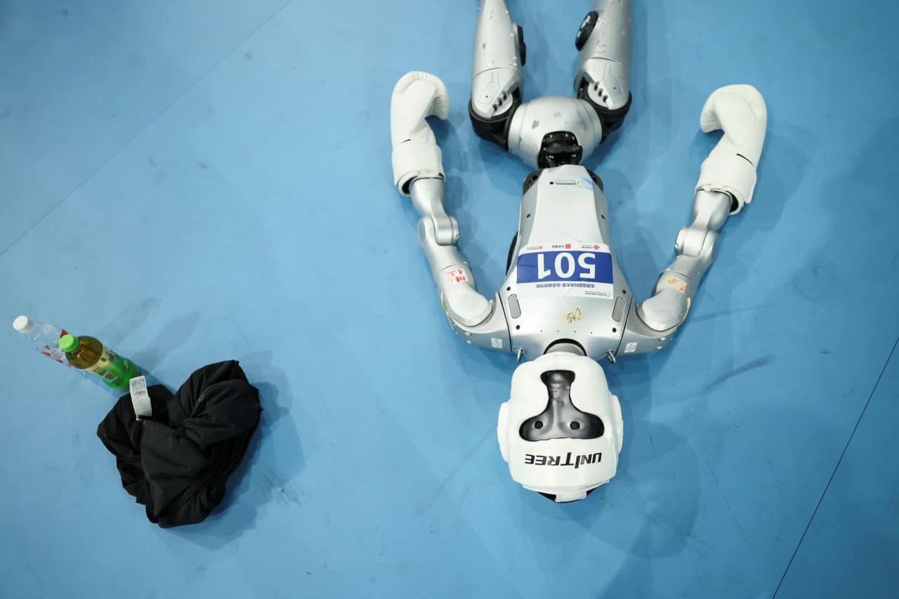 Foreign executives visit China to study tech advancements amid innovation race
