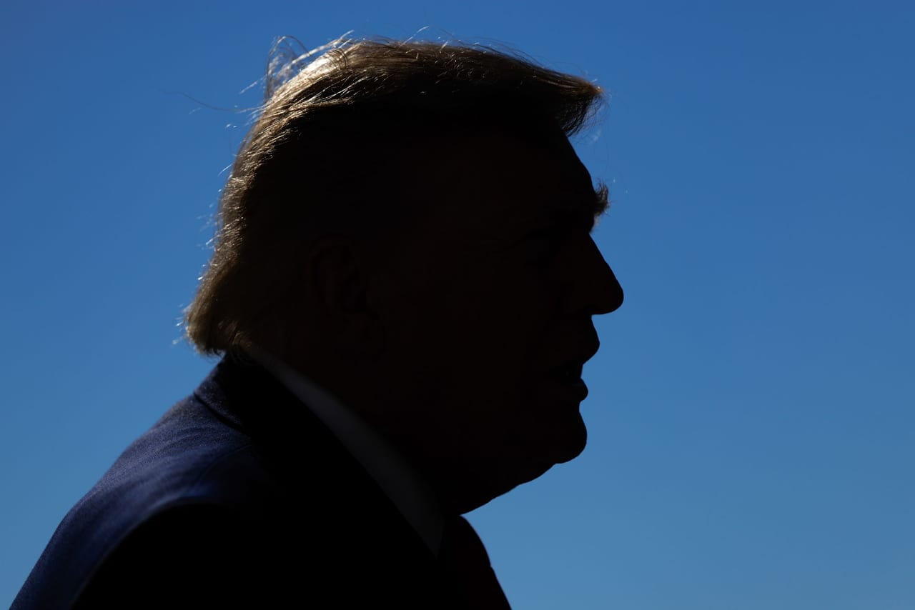 Trump actively helping Russia win Ukraine war, report says