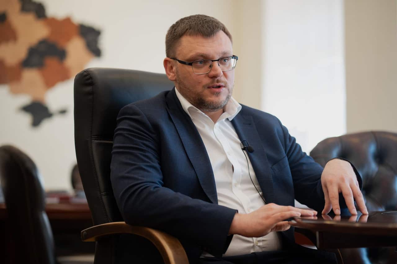 Ukraine's Zelensky fires top aide amid corruption probe