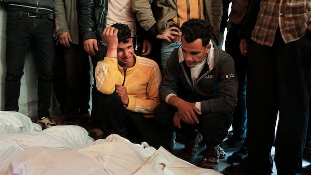 Israeli attack wounds four Palestinians in central Gaza