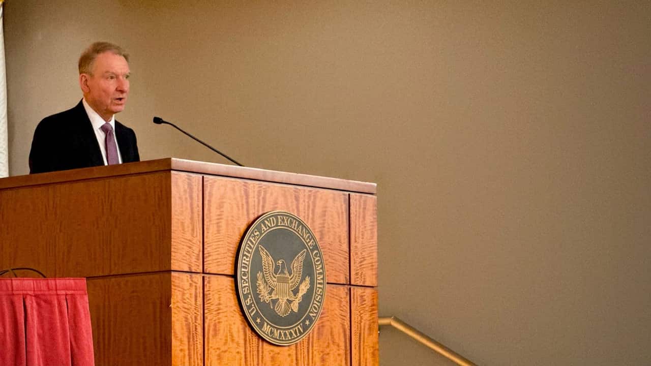 US SEC to propose crypto rule easing fundraising and regulation