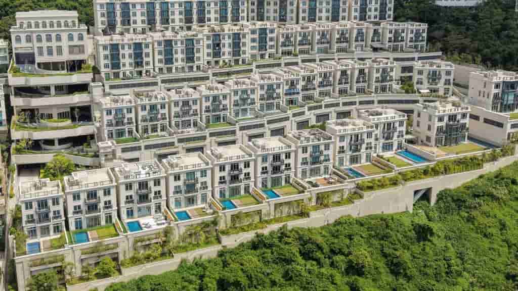 Hong Kong developer offers warranty amid steel bar probe