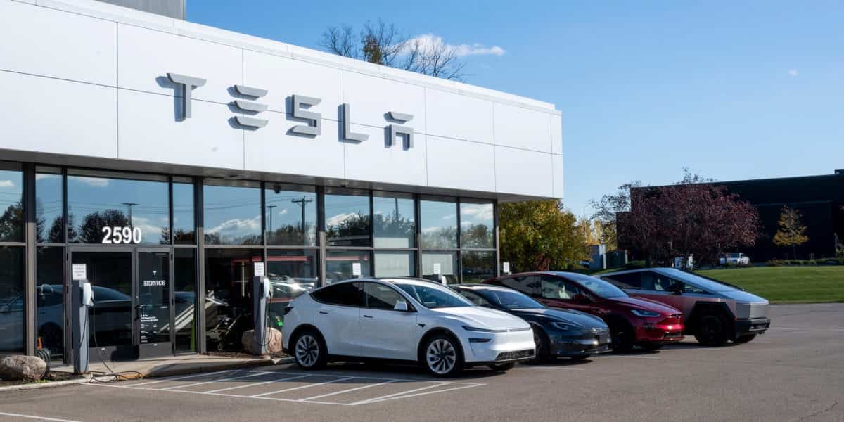 Tesla stock falls 4% after Q2 profit misses expectations
