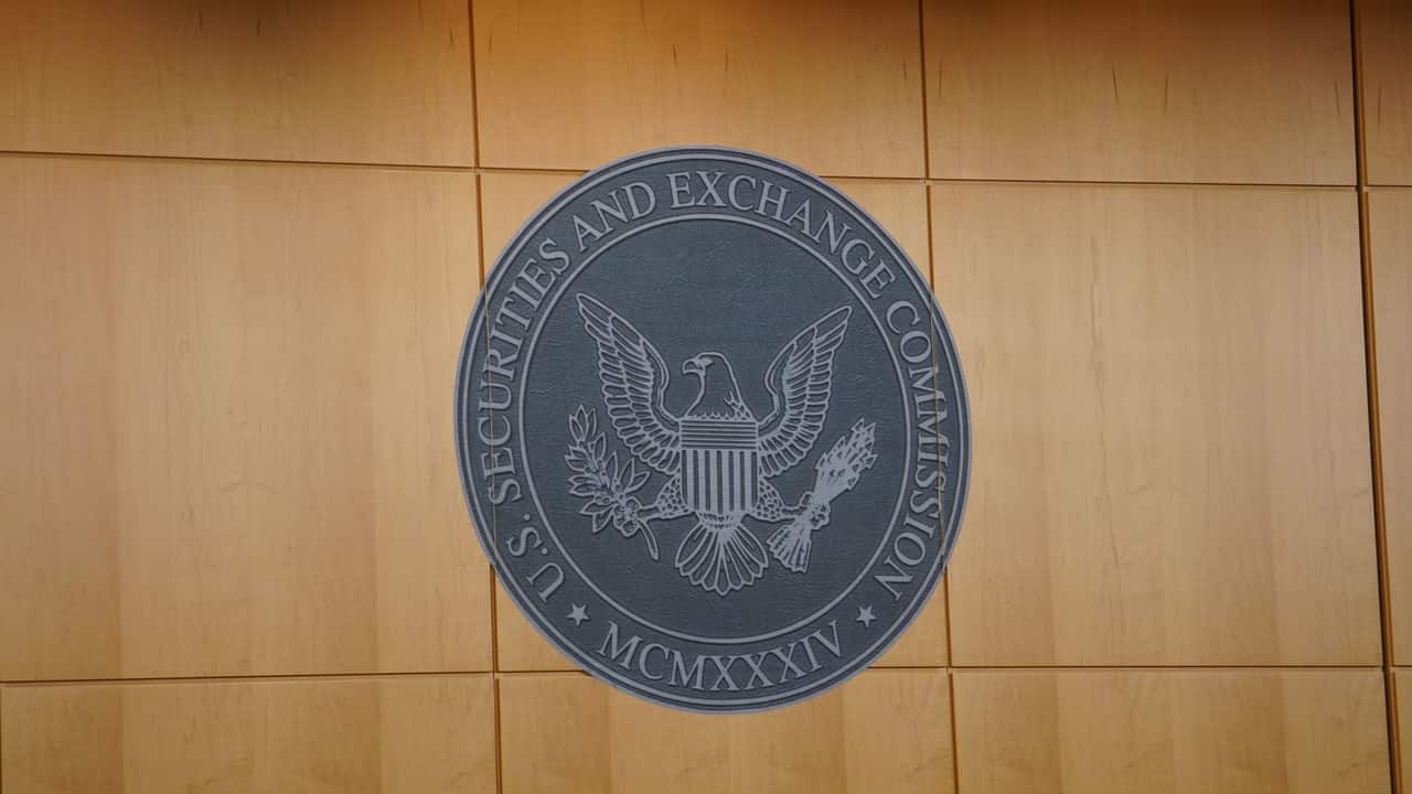 SEC reviews Nasdaq bitcoin options approval after CME challenge