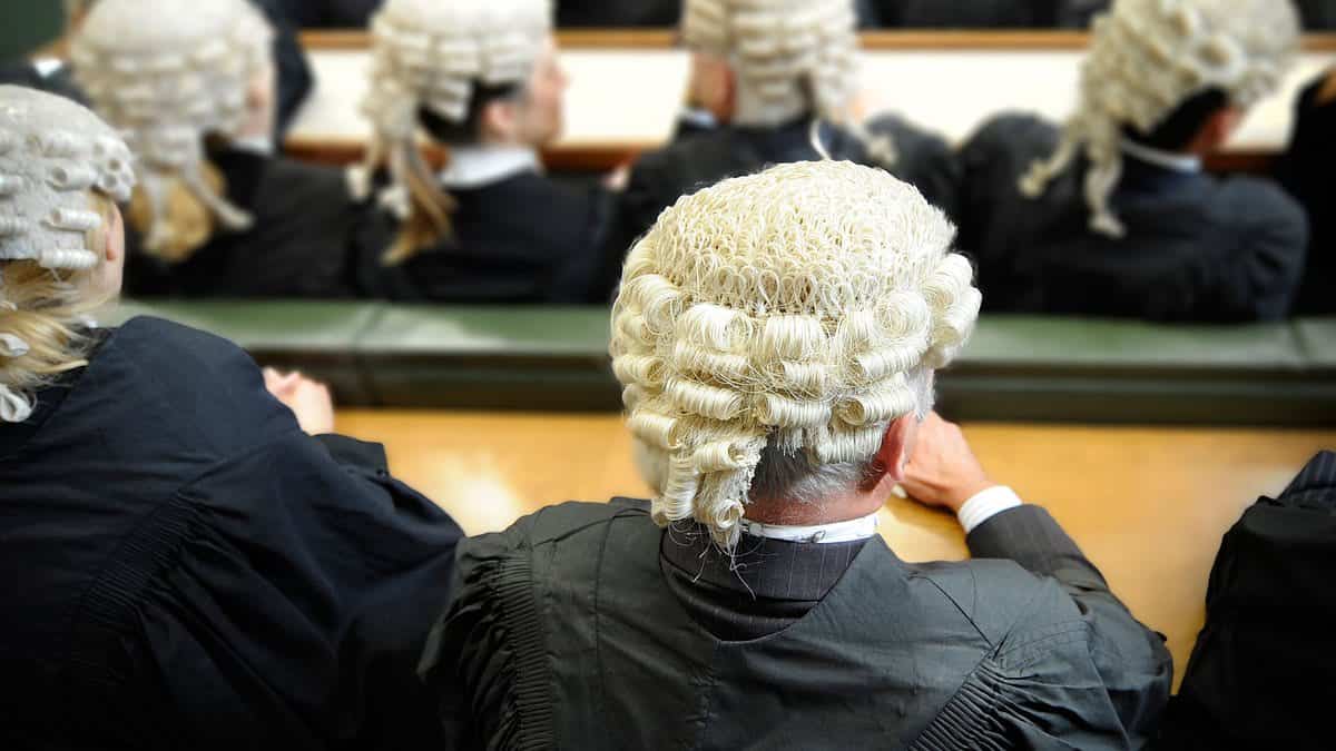 Legal 500 accidentally publishes unflattering barrister reviews