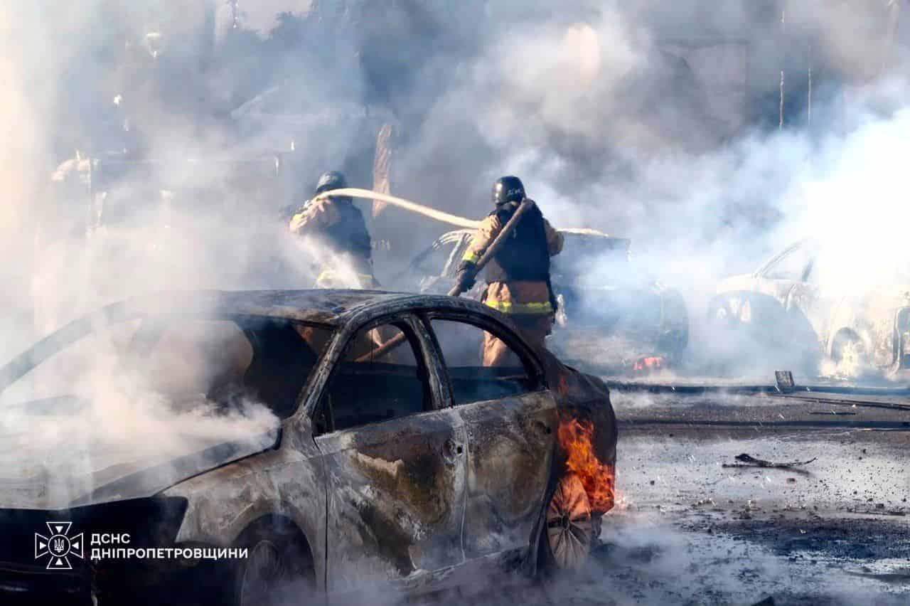 Russian strike kills 4 at Pavlohrad shopping center